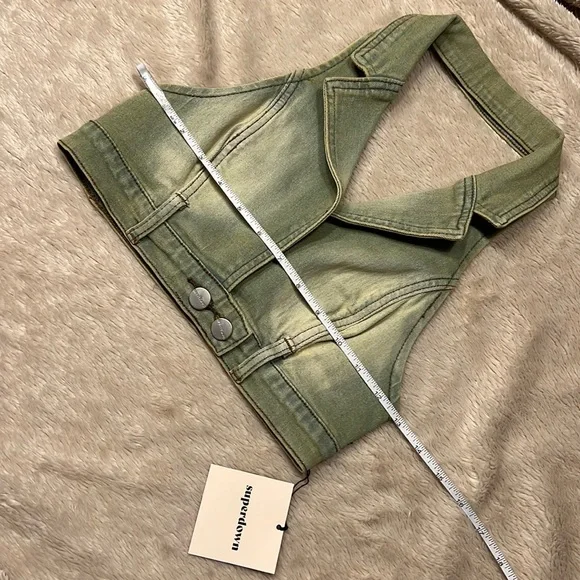 SUPERDOWN Revolve Cindy Halter Top - Picture 3 of 3